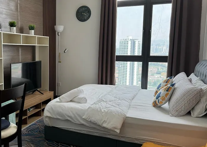 Al Baraqah Suite Klcc Gleneagles With Parking
